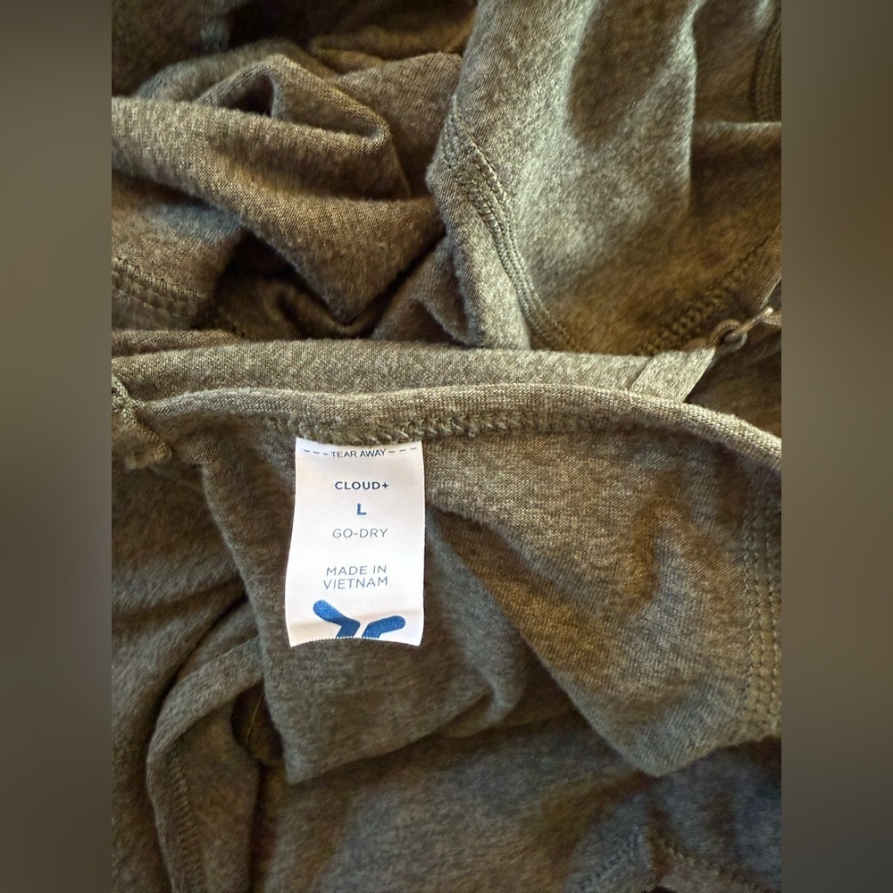 Old Navy  Women’s Onsie Athletic Cloud+ Sleeveless 7/8 Bodysuit Size Lar… - Picture 9 of 12